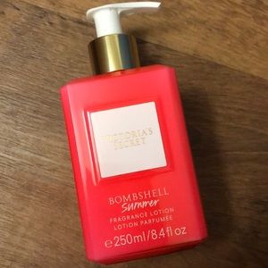 Brand New Victoria’sSecret Bombshell Summer Lotion